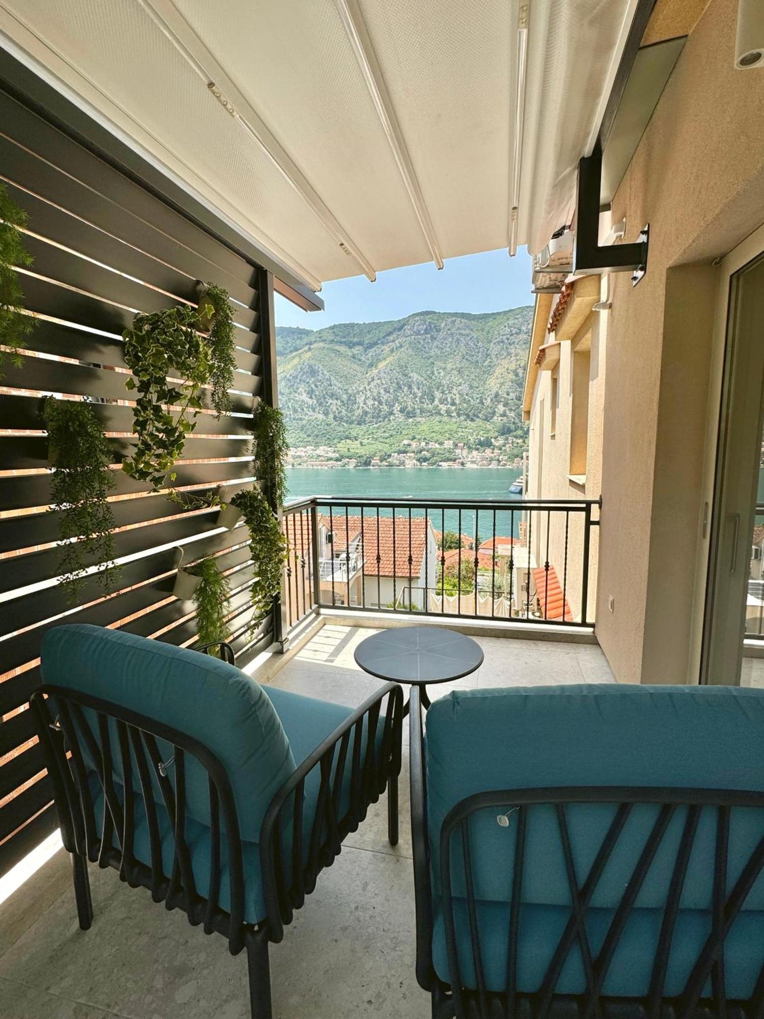 Point Of View Apartment Kotor Exterior photo